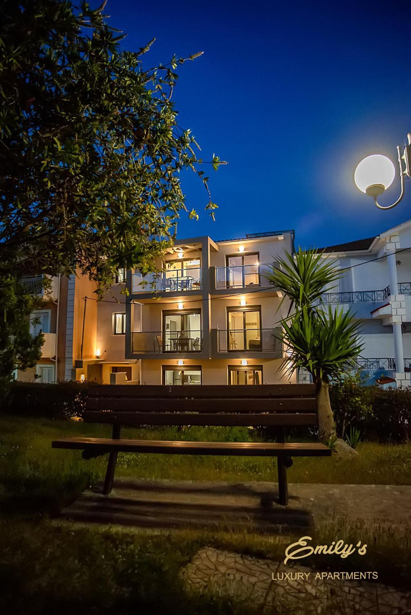 Emily'S Luxury Apartments Argostoli  Exterior photo