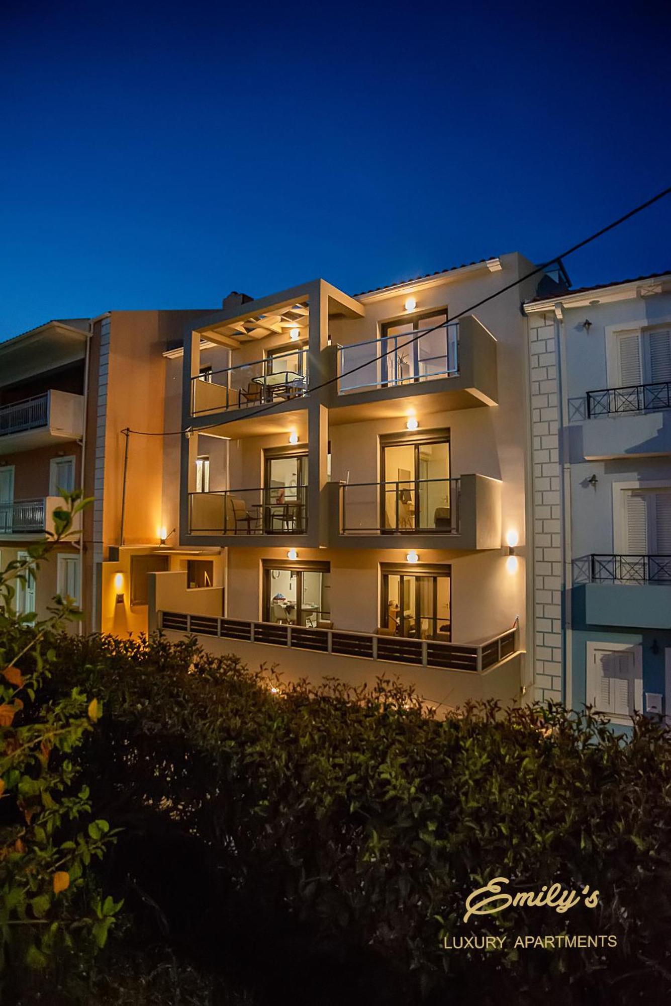 Emily'S Luxury Apartments Argostoli  Exterior photo