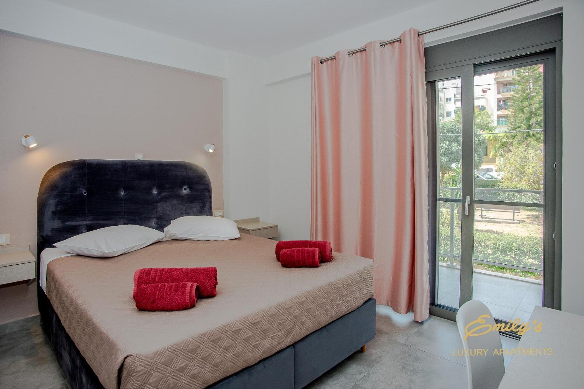 Emily'S Luxury Apartments Argostoli  Exterior photo